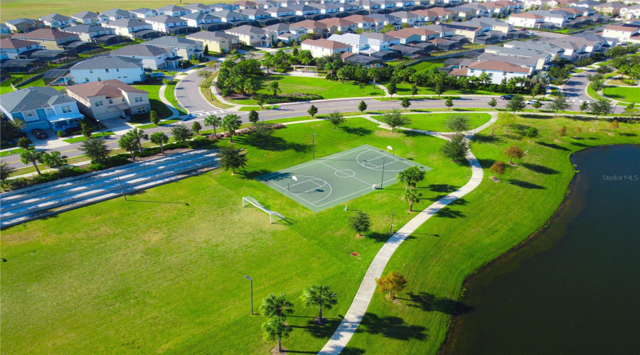 KISSIMMEE, Florida 34747, 5 Bedrooms Bedrooms, ,4 BathroomsBathrooms,Residential,For Sale,TROPICAL PALMS,0,MFRO6301603