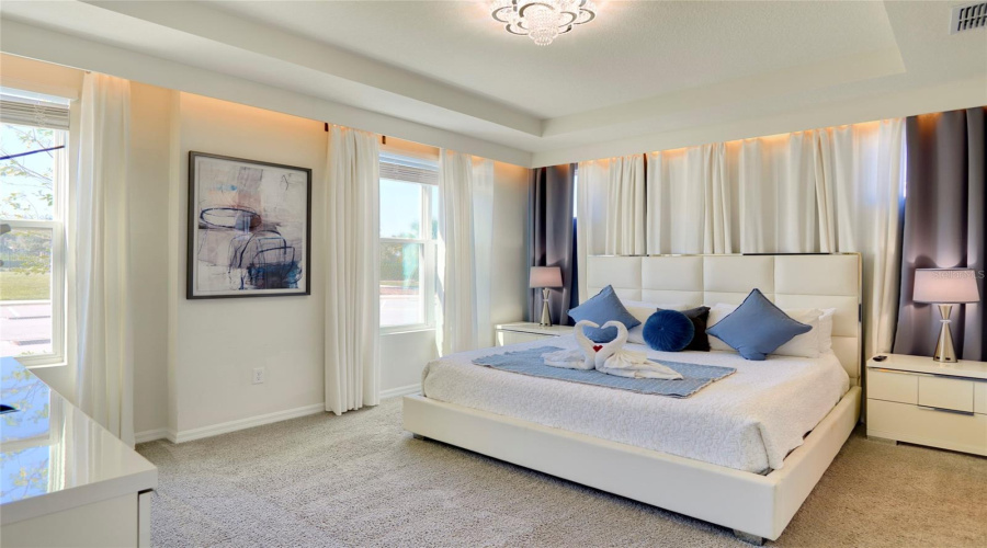 KISSIMMEE, Florida 34747, 5 Bedrooms Bedrooms, ,4 BathroomsBathrooms,Residential,For Sale,TROPICAL PALMS,0,MFRO6301603