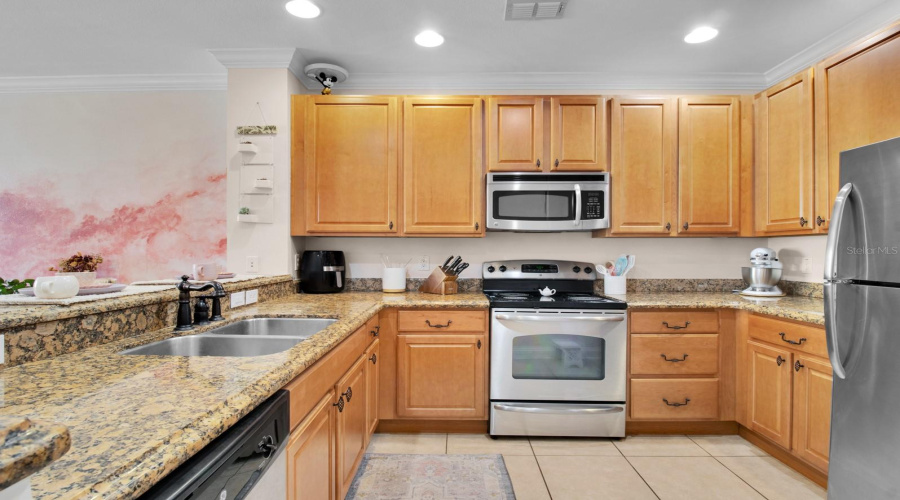 DAVENPORT, Florida 33897, 3 Bedrooms Bedrooms, ,2 BathroomsBathrooms,Residential,For Sale,BELLA VISTA,MFRO6301263