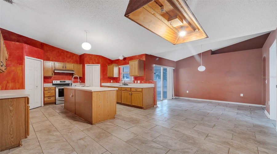 DAVENPORT, Florida 33837, 4 Bedrooms Bedrooms, ,3 BathroomsBathrooms,Residential,For Sale,VERVAIN,MFRS5125247