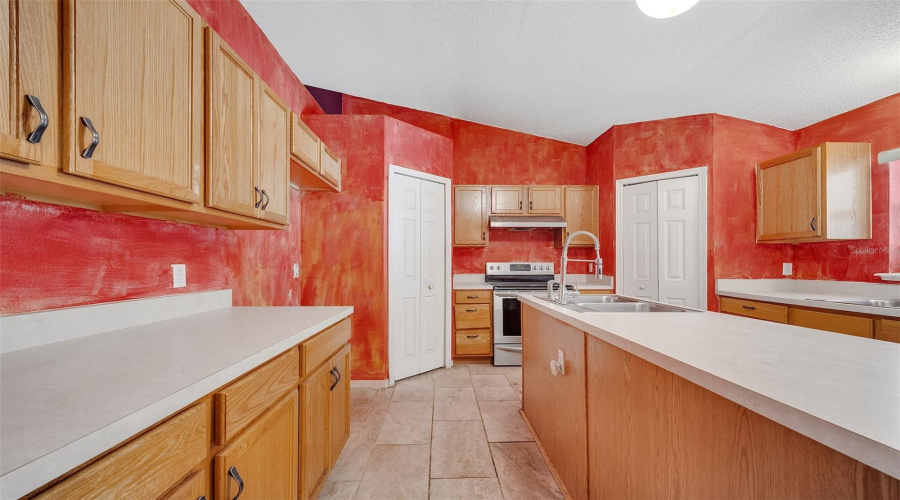 DAVENPORT, Florida 33837, 4 Bedrooms Bedrooms, ,3 BathroomsBathrooms,Residential,For Sale,VERVAIN,MFRS5125247