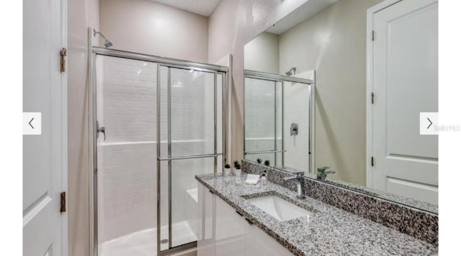 KISSIMMEE, Florida 34747, 4 Bedrooms Bedrooms, ,4 BathroomsBathrooms,Residential,For Sale,FORMOSA VALLEY,MFRO6301247