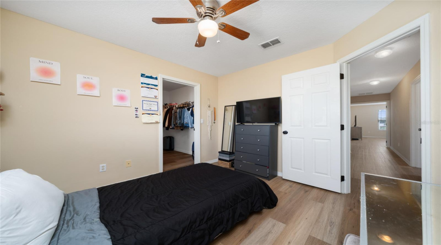KISSIMMEE, Florida 34746, 5 Bedrooms Bedrooms, ,3 BathroomsBathrooms,Residential,For Sale,PATRICIAN,MFRS5125299