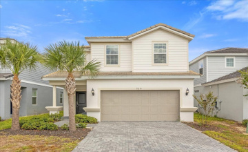 DAVENPORT, Florida 33837, 6 Bedrooms Bedrooms, ,4 BathroomsBathrooms,Residential,For Sale,OAKMOSS,MFRS5125429