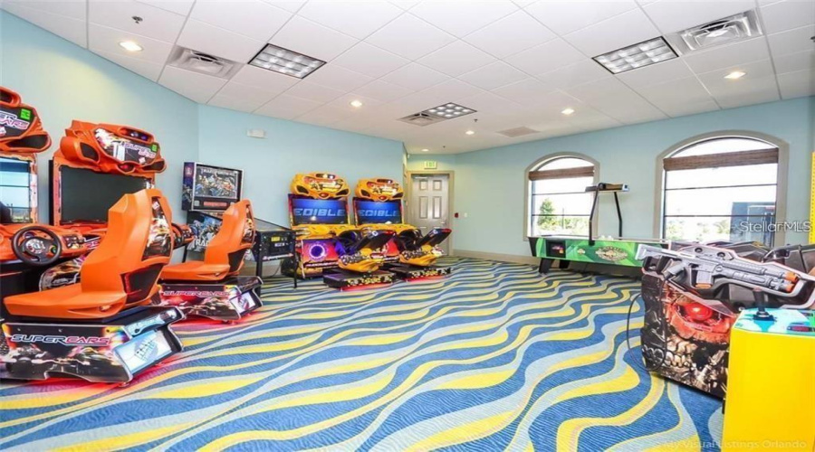 DAVENPORT, Florida 33896, 5 Bedrooms Bedrooms, ,5 BathroomsBathrooms,Residential,For Sale,SOMMERSET HILLS,0,MFRO6300152