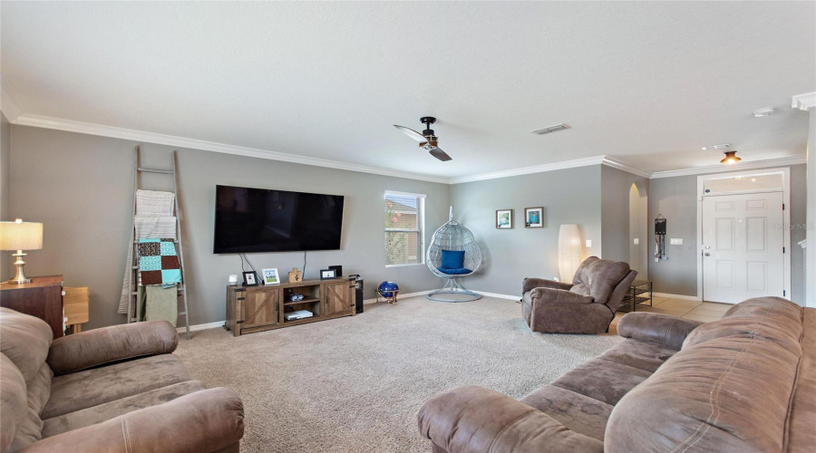 DAVENPORT, Florida 33896, 4 Bedrooms Bedrooms, ,2 BathroomsBathrooms,Residential,For Sale,SEQUOIA,MFRO6301724