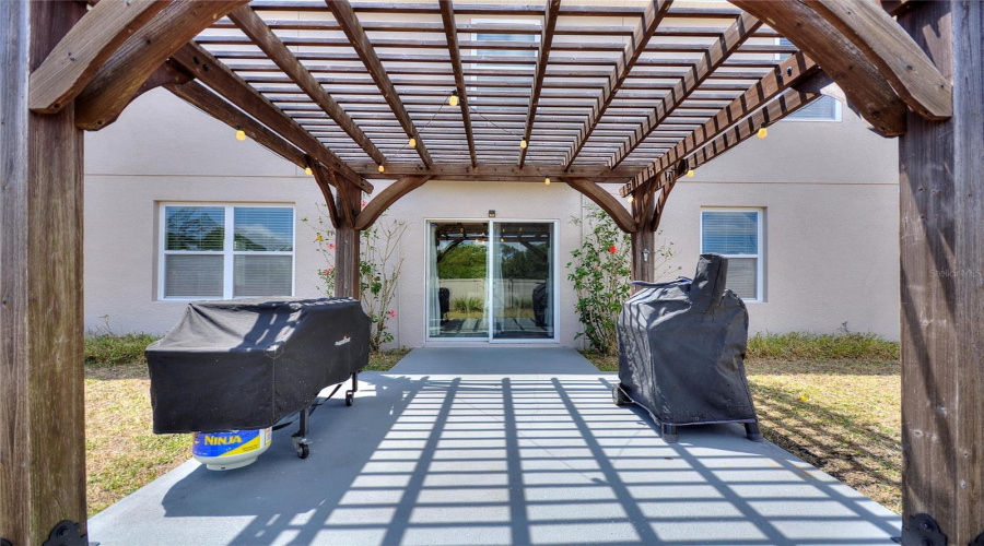 DAVENPORT, Florida 33896, 4 Bedrooms Bedrooms, ,2 BathroomsBathrooms,Residential,For Sale,SEQUOIA,MFRO6301724