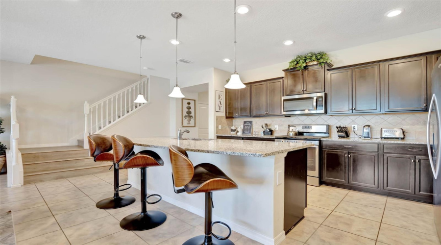 DAVENPORT, Florida 33837, 5 Bedrooms Bedrooms, ,4 BathroomsBathrooms,Residential,For Sale,TERRASONESTA,MFRO6301721