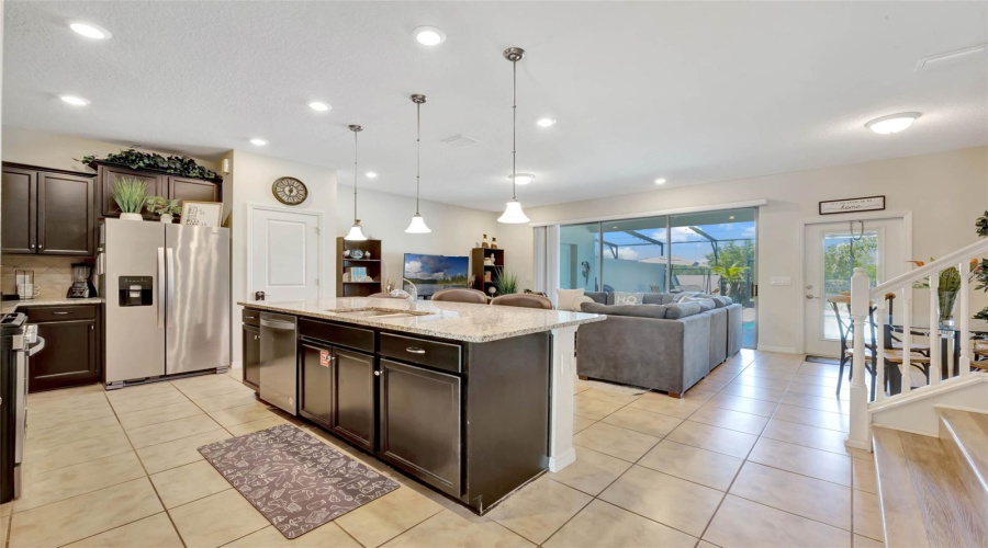 DAVENPORT, Florida 33837, 5 Bedrooms Bedrooms, ,4 BathroomsBathrooms,Residential,For Sale,TERRASONESTA,MFRO6301721