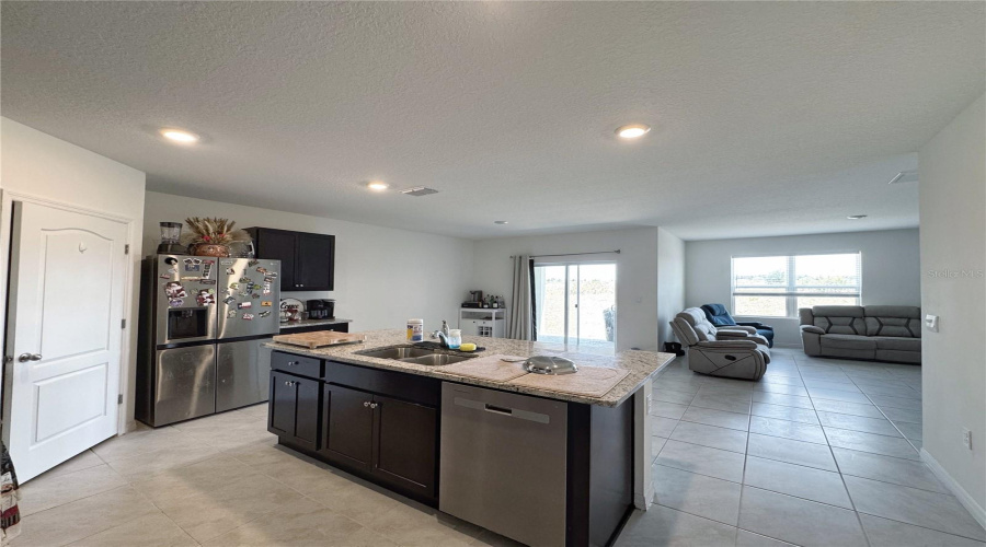 Davenport, Florida 33837, 4 Bedrooms Bedrooms, ,2 Bathroomsbathrooms,Residential,For Sale,Cascades,Mfro6301950