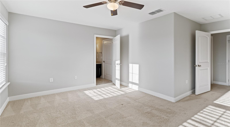 DAVENPORT, Florida 33837, 5 Bedrooms Bedrooms, ,4 BathroomsBathrooms,Residential,For Sale,WILDWOOD,0,MFRO6302043