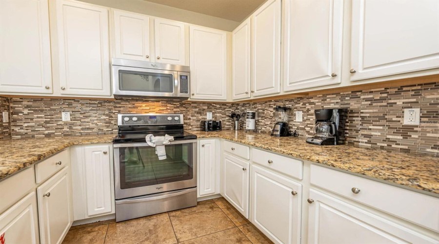 Kissimmee, Florida 34746, 4 Bedrooms Bedrooms, ,3 Bathroomsbathrooms,Residential,For Sale,Las Fuentes,Mfro6302005