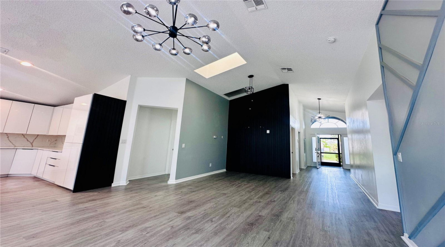 KISSIMMEE, Florida 34747, 4 Bedrooms Bedrooms, ,3 BathroomsBathrooms,Residential,For Sale,ONEIDA,MFRS5125405