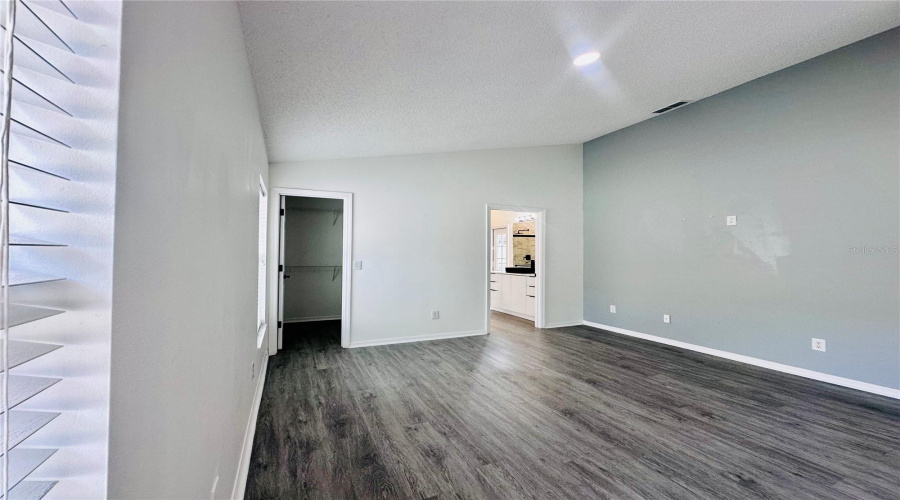 KISSIMMEE, Florida 34747, 4 Bedrooms Bedrooms, ,3 BathroomsBathrooms,Residential,For Sale,ONEIDA,MFRS5125405