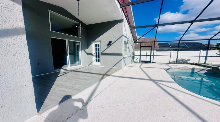 KISSIMMEE, Florida 34747, 4 Bedrooms Bedrooms, ,3 BathroomsBathrooms,Residential,For Sale,ONEIDA,MFRS5125405