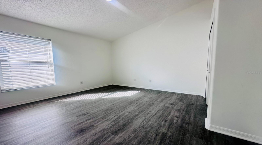 KISSIMMEE, Florida 34747, 4 Bedrooms Bedrooms, ,3 BathroomsBathrooms,Residential,For Sale,ONEIDA,MFRS5125405