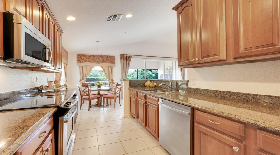 DAVENPORT, Florida 33896, 2 Bedrooms Bedrooms, ,2 BathroomsBathrooms,Residential,For Sale,QUIMBY,0,MFRS5125260