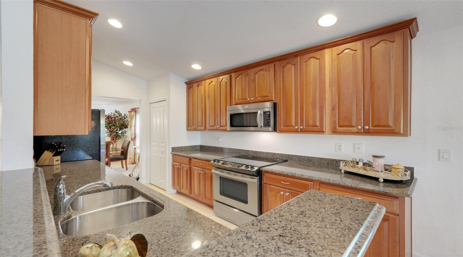 DAVENPORT, Florida 33896, 2 Bedrooms Bedrooms, ,2 BathroomsBathrooms,Residential,For Sale,QUIMBY,0,MFRS5125260