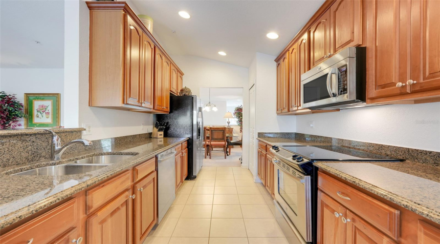 DAVENPORT, Florida 33896, 2 Bedrooms Bedrooms, ,2 BathroomsBathrooms,Residential,For Sale,QUIMBY,0,MFRS5125260