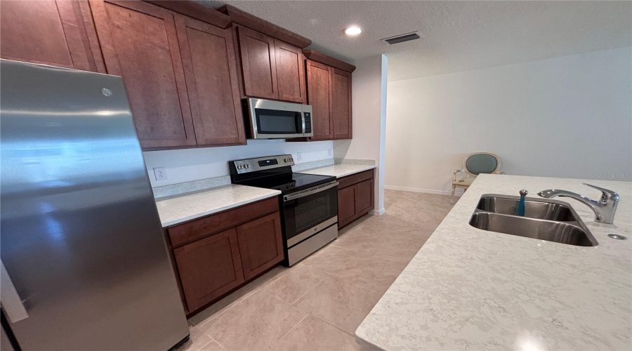 Kissimmee, Florida 34746, 4 Bedrooms Bedrooms, ,2 Bathroomsbathrooms,Residential,For Sale,Wispy Cypress Drive,Mfrr4909217