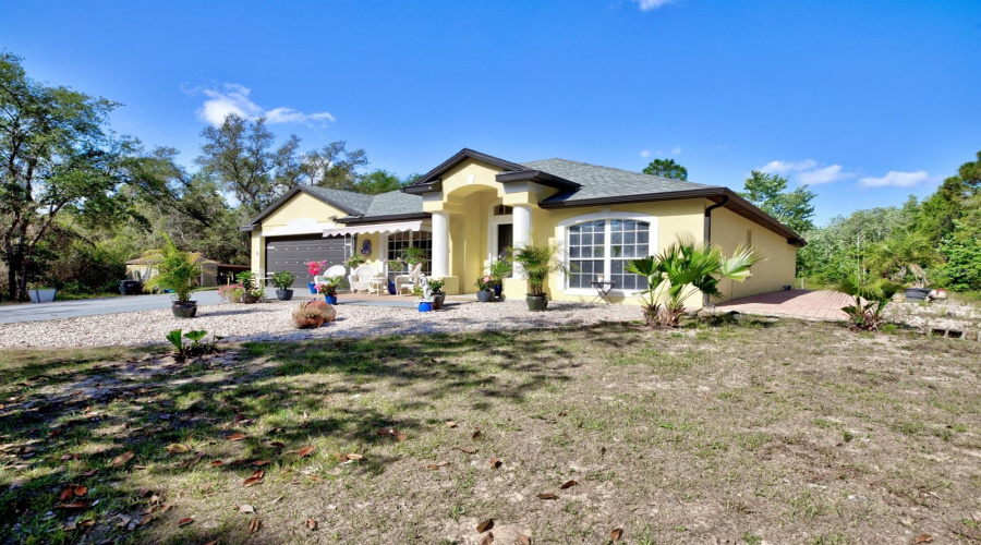 Kissimmee, Florida 34747, 4 Bedrooms Bedrooms, ,2 Bathroomsbathrooms,Residential,For Sale,Thacker,Mfro6301945