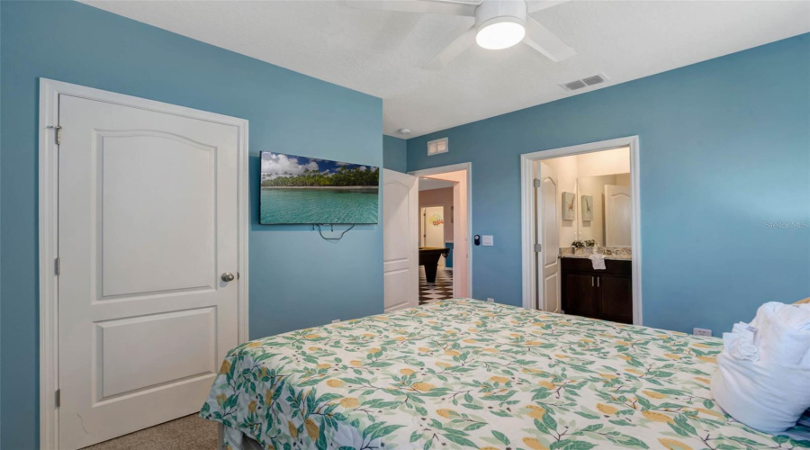 Davenport, Florida 33837, 6 Bedrooms Bedrooms, ,5 Bathroomsbathrooms,Residential,For Sale,Oakmoss,Mfro6296586