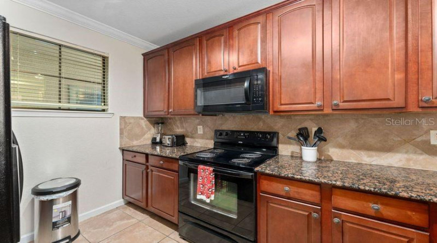 Davenport, Florida 33897, 4 Bedrooms Bedrooms, ,3 Bathroomsbathrooms,Residential,For Sale,Charo,Mfro6302726