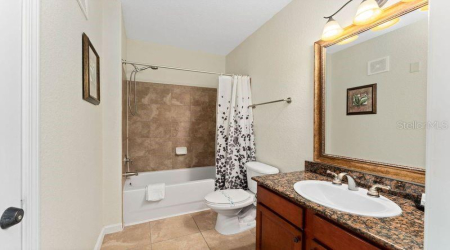 Davenport, Florida 33897, 4 Bedrooms Bedrooms, ,3 Bathroomsbathrooms,Residential,For Sale,Charo,Mfro6302726