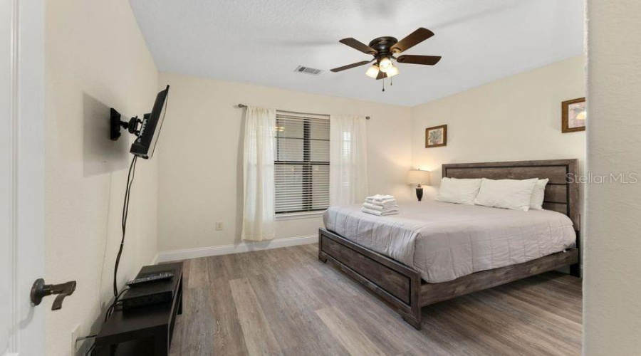 Davenport, Florida 33897, 4 Bedrooms Bedrooms, ,3 Bathroomsbathrooms,Residential,For Sale,Charo,Mfro6302726