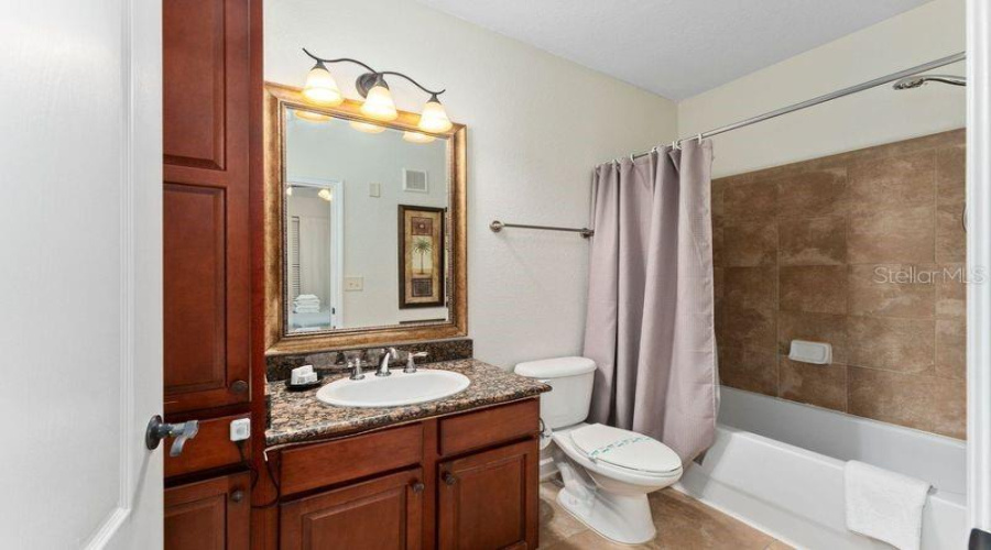 Davenport, Florida 33897, 4 Bedrooms Bedrooms, ,3 Bathroomsbathrooms,Residential,For Sale,Charo,Mfro6302726