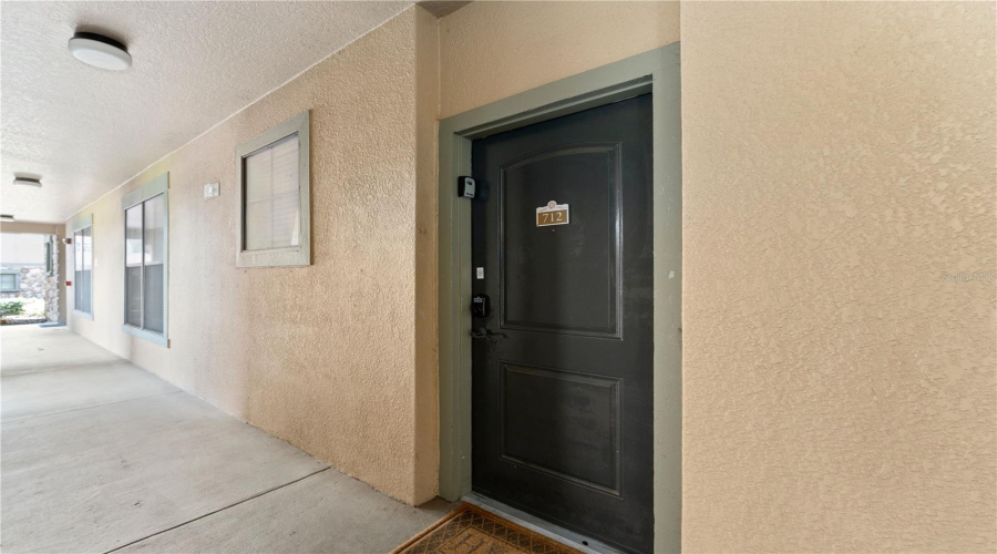 Davenport, Florida 33897, 4 Bedrooms Bedrooms, ,3 Bathroomsbathrooms,Residential,For Sale,Charo,Mfro6302726