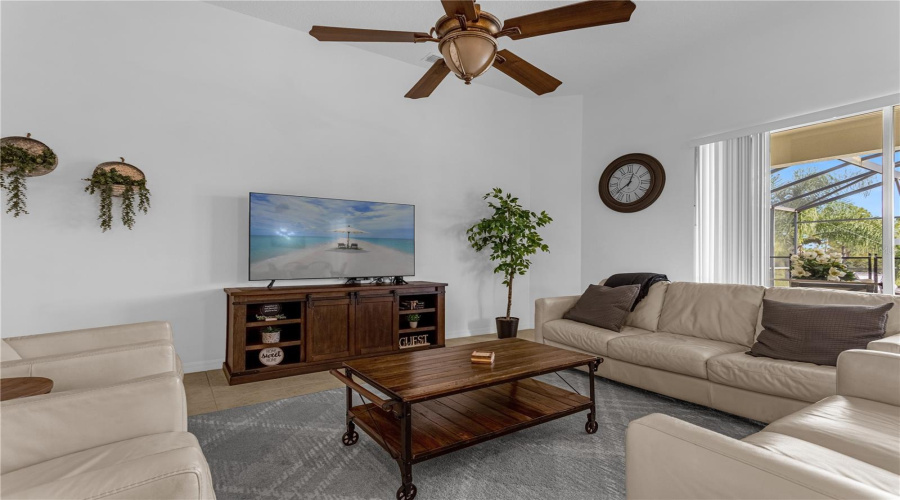DAVENPORT, Florida 33837, 6 Bedrooms Bedrooms, ,4 BathroomsBathrooms,Residential,For Sale,YELLOW SNAPDRAGON,0,MFRS5125563