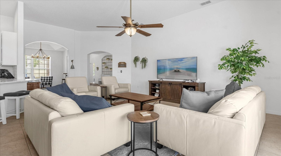 DAVENPORT, Florida 33837, 6 Bedrooms Bedrooms, ,4 BathroomsBathrooms,Residential,For Sale,YELLOW SNAPDRAGON,0,MFRS5125563