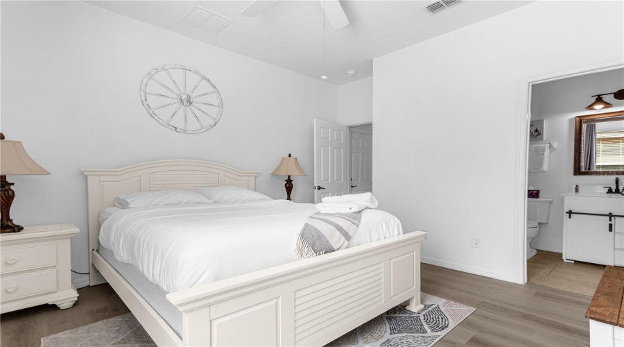 DAVENPORT, Florida 33837, 6 Bedrooms Bedrooms, ,4 BathroomsBathrooms,Residential,For Sale,YELLOW SNAPDRAGON,0,MFRS5125563