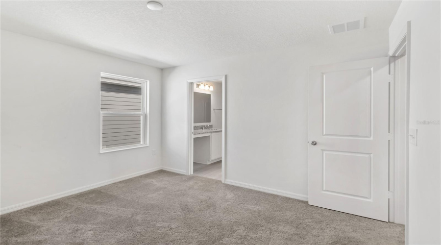 DAVENPORT, Florida 33896, 3 Bedrooms Bedrooms, ,2 BathroomsBathrooms,Residential,For Sale,WESTSIDE HILLS,0,MFRO6302477