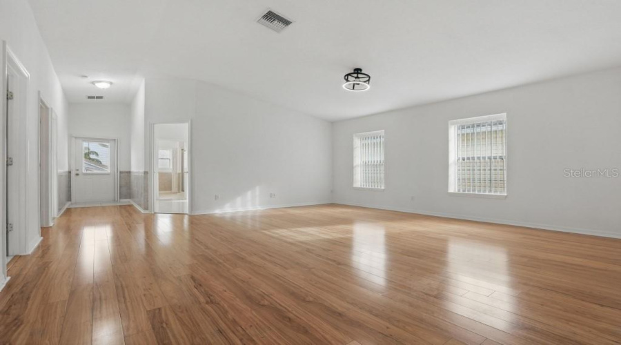 DAVENPORT, Florida 33897, 3 Bedrooms Bedrooms, ,2 BathroomsBathrooms,Residential,For Sale,HIGHWAY 27,0,MFRTB8377449