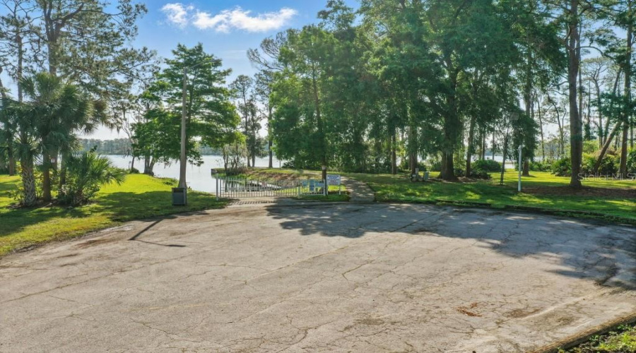 DAVENPORT, Florida 33897, 3 Bedrooms Bedrooms, ,2 BathroomsBathrooms,Residential,For Sale,HIGHWAY 27,0,MFRTB8377449