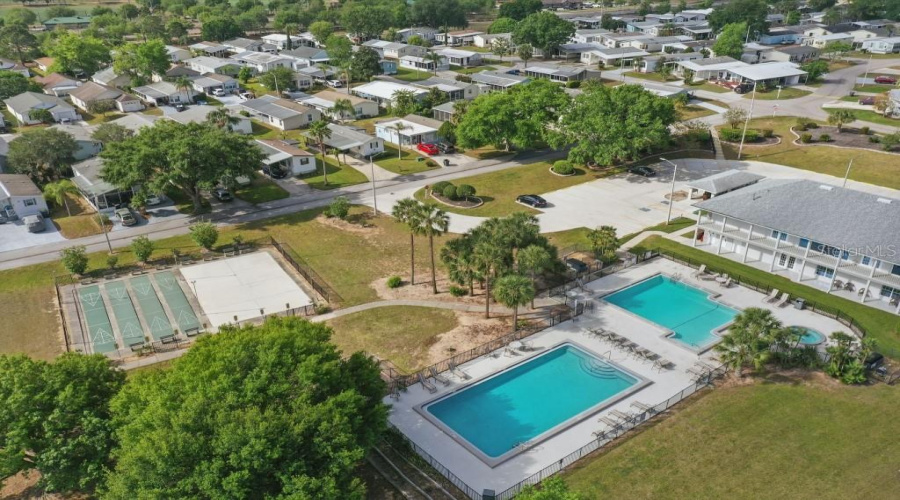 DAVENPORT, Florida 33897, 3 Bedrooms Bedrooms, ,2 BathroomsBathrooms,Residential,For Sale,HIGHWAY 27,0,MFRTB8377449
