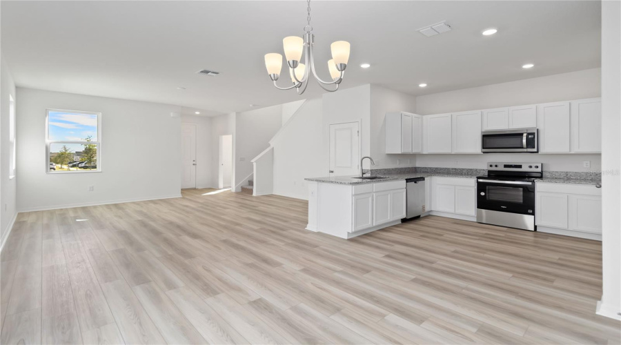 DAVENPORT, Florida 33896, 3 Bedrooms Bedrooms, ,2 BathroomsBathrooms,Residential,For Sale,WESTSIDE HILLS,0,MFRO6302467