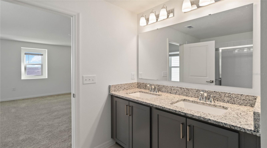 DAVENPORT, Florida 33896, 3 Bedrooms Bedrooms, ,2 BathroomsBathrooms,Residential,For Sale,WESTSIDE HILLS,0,MFRO6302464