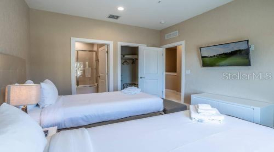 Kissimmee, Florida 34747, 4 Bedrooms Bedrooms, ,4 Bathroomsbathrooms,Residential,For Sale,Amazonas,Mfro6302548