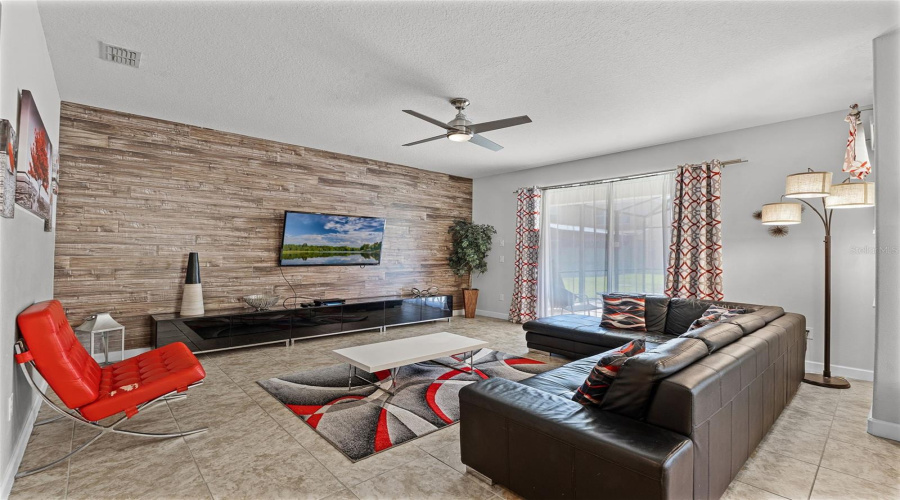 Kissimmee, Florida 34747, 6 Bedrooms Bedrooms, ,5 Bathroomsbathrooms,Residential,For Sale,Sugar Palm,Mfrl4952400