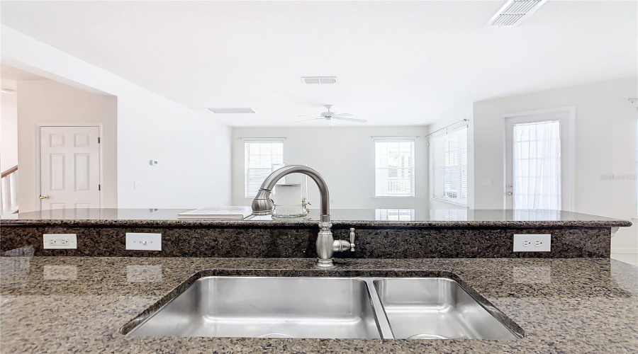 Celebration, Florida 34747, 4 Bedrooms Bedrooms, ,2 Bathroomsbathrooms,Residential,For Sale,Tapestry,Mfrs5097229