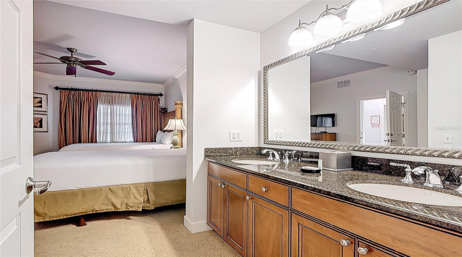 en suite bathroom and spacious vanity