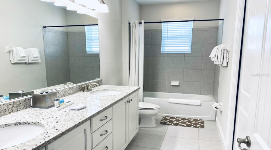 KISSIMMEE, Florida 34747, 4 Bedrooms Bedrooms, ,3 BathroomsBathrooms,Residential,For Sale,MARKER,0,MFRS5102198