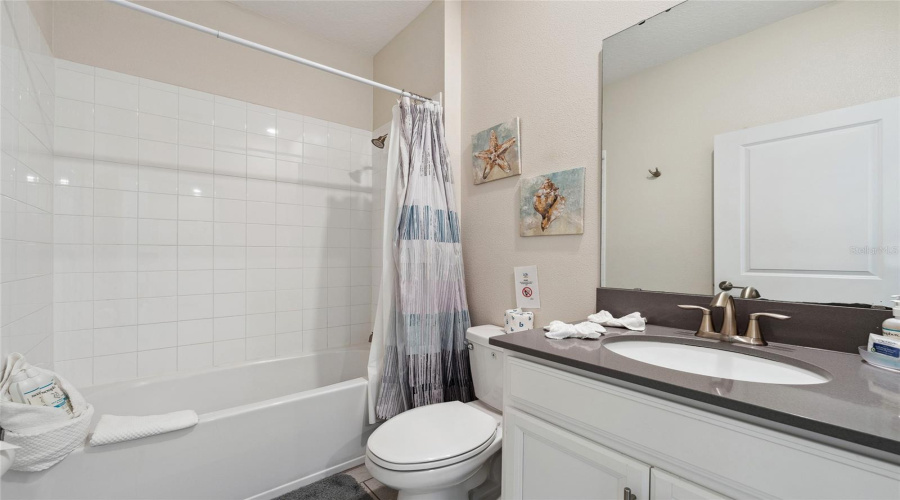 DAVENPORT, Florida 33896, 5 Bedrooms Bedrooms, ,5 BathroomsBathrooms,Residential,For Sale,DROP SHOT,0,MFRS5125638