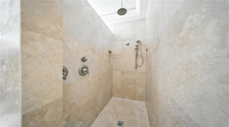 Orlando, Florida 32836, 6 Bedrooms Bedrooms, ,6 Bathroomsbathrooms,Residential,For Sale,Pointe Venezia,Mfro6301860