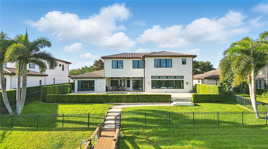 Orlando, Florida 32836, 6 Bedrooms Bedrooms, ,6 Bathroomsbathrooms,Residential,For Sale,Pointe Venezia,Mfro6301860