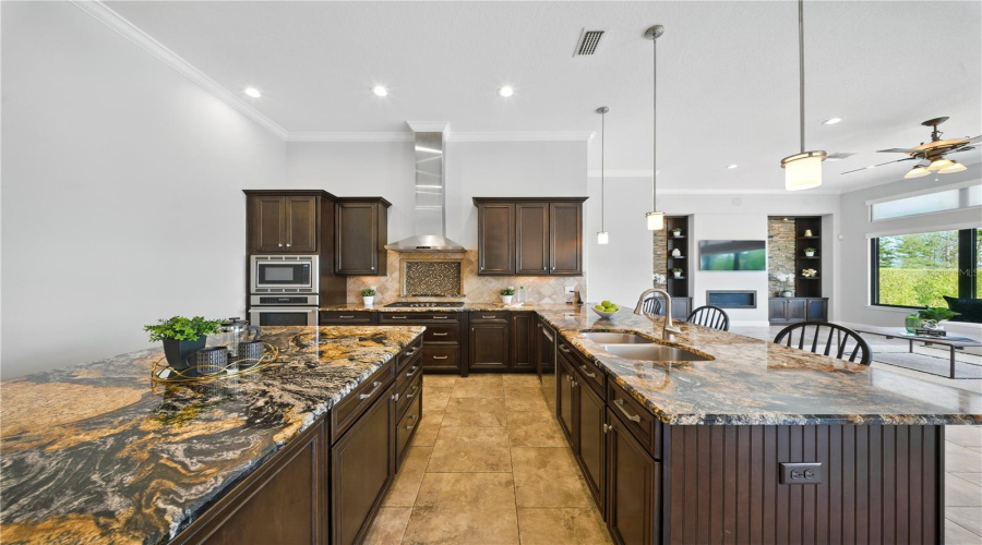 Orlando, Florida 32836, 6 Bedrooms Bedrooms, ,6 Bathroomsbathrooms,Residential,For Sale,Pointe Venezia,Mfro6301860