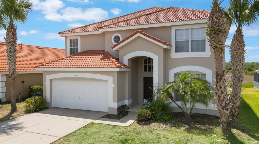 DAVENPORT, Florida 33837, 7 Bedrooms Bedrooms, ,4 BathroomsBathrooms,Residential,For Sale,ROSSO,0,MFRS5125617